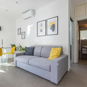 https://la-casa-dei-miei-apt-con-terrazzo-in-centro.hotels-amalfi.com